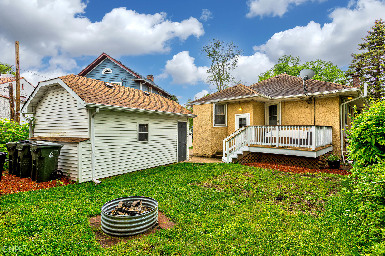 310 Shenstone Road Riverside, IL 60546 - Photo 29 of 32 a front view of a house with a yard