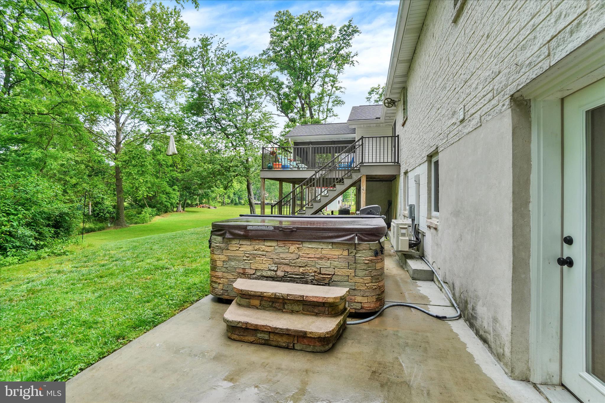 537 Miller Road Elizabethtown, PA 17022 - Photo 29 of 41 Patio