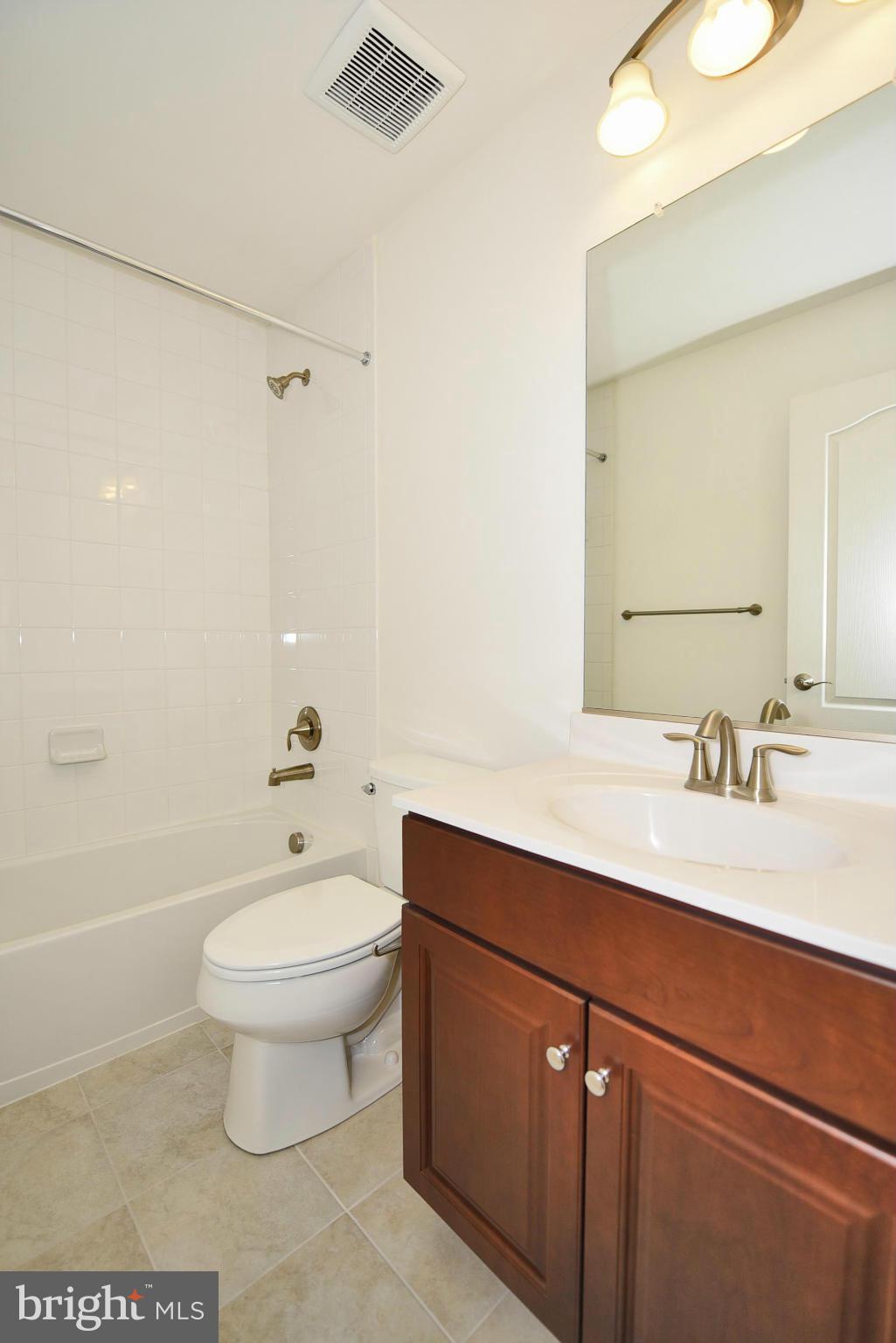 907 Ramble Run Road Baltimore, MD 21220 - Photo 15 of 30 Bath