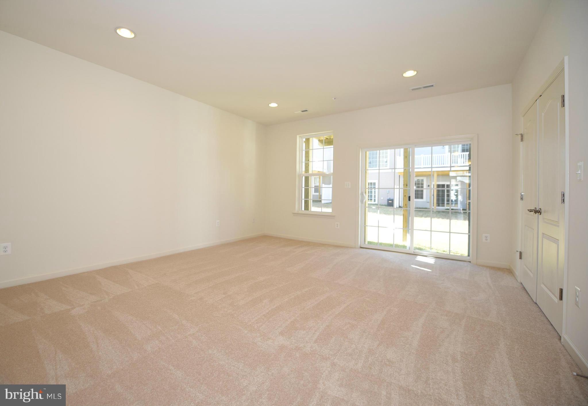 907 Ramble Run Road Baltimore, MD 21220 - Photo 20 of 30 Family Room