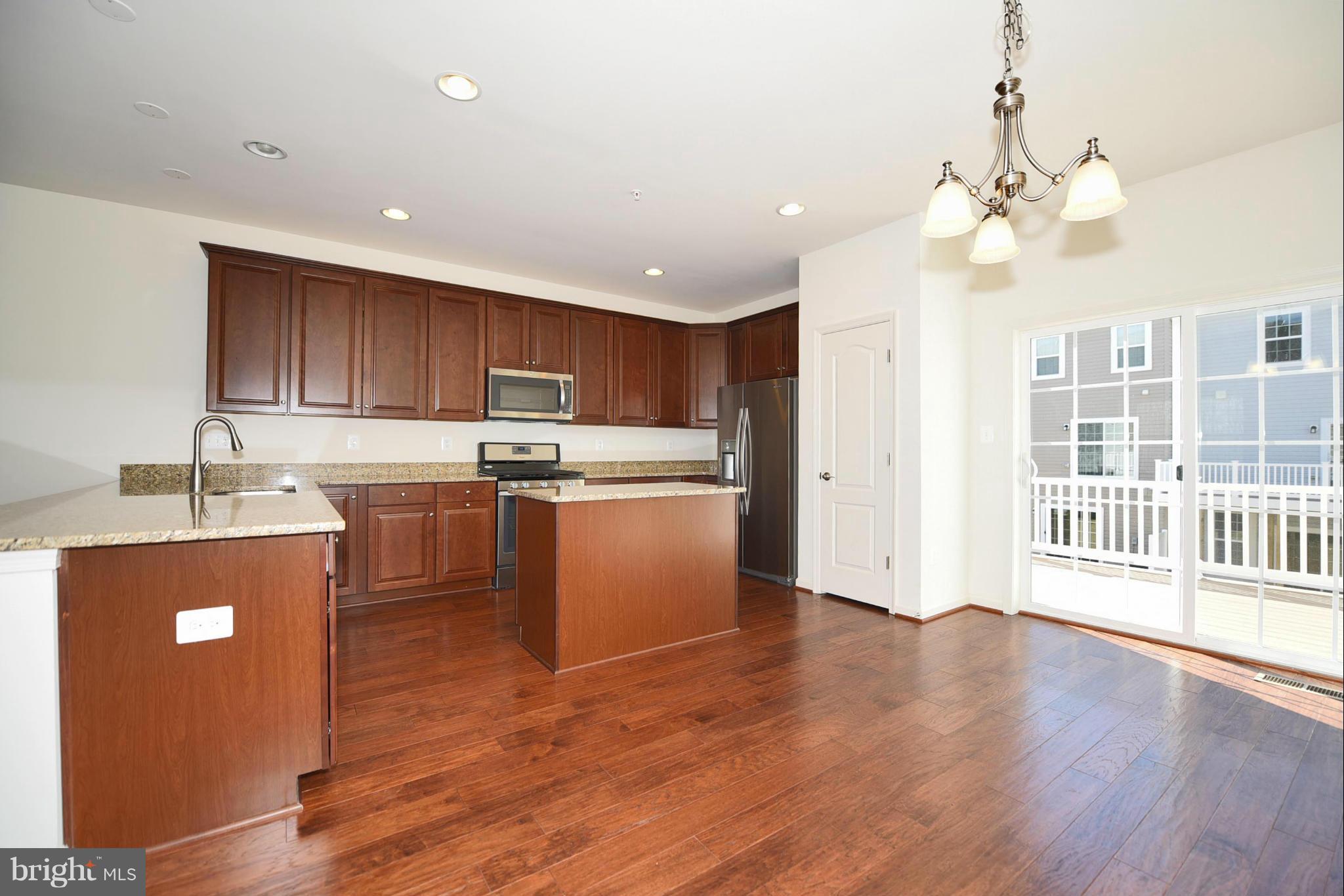 907 Ramble Run Road Baltimore, MD 21220 - Photo 3 of 30 Kitchen