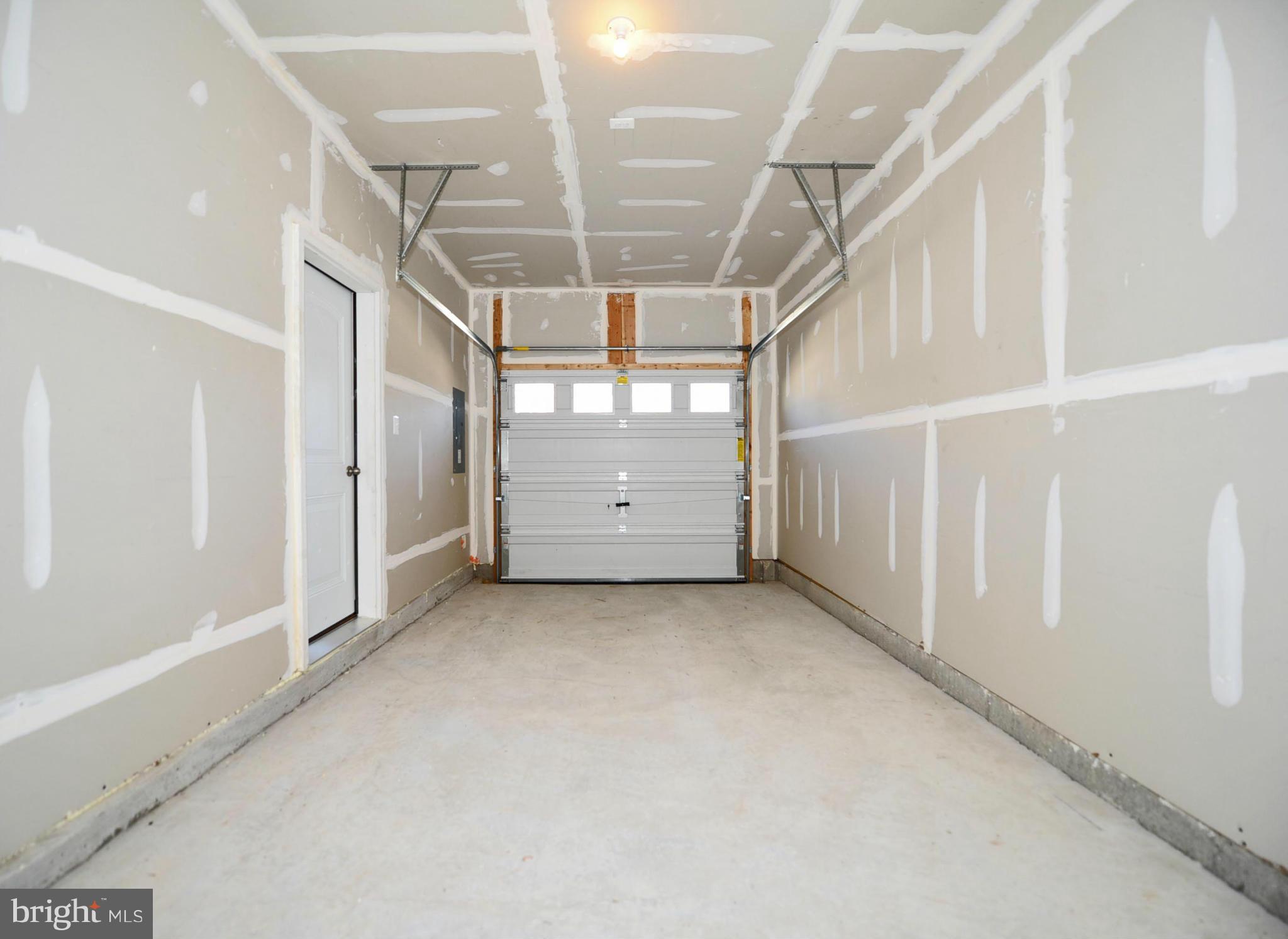 907 Ramble Run Road Baltimore, MD 21220 - Photo 22 of 30 GARAGE