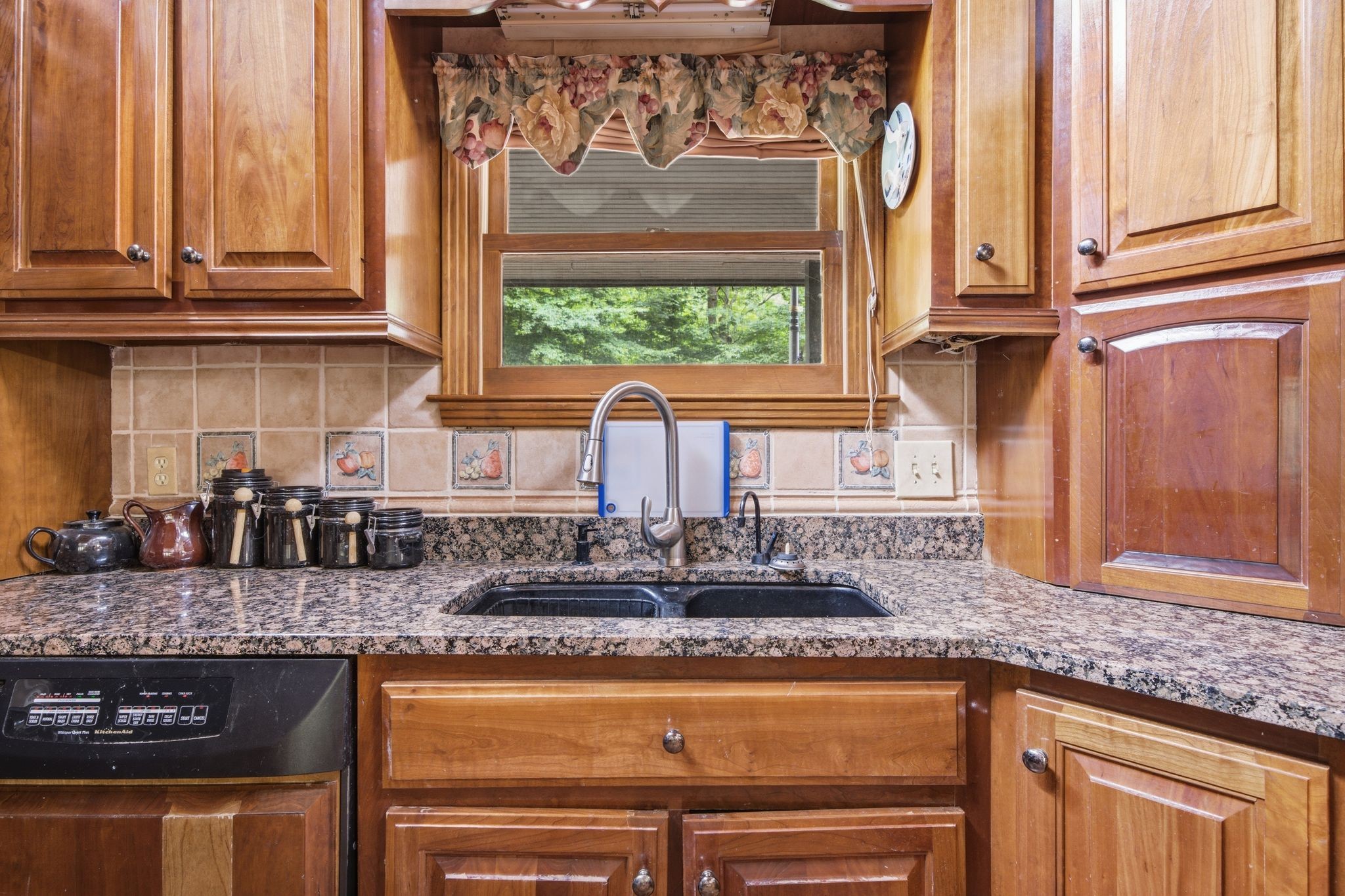 508 Old Stagecoach Road Erin, TN 37061 - Photo 8 of 30 Gallery Image 8