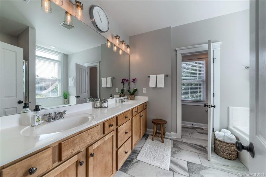 1043 Hunters Run Drive Tega Cay, SC 29708 - Photo 20 of 24 Gallery Image 20