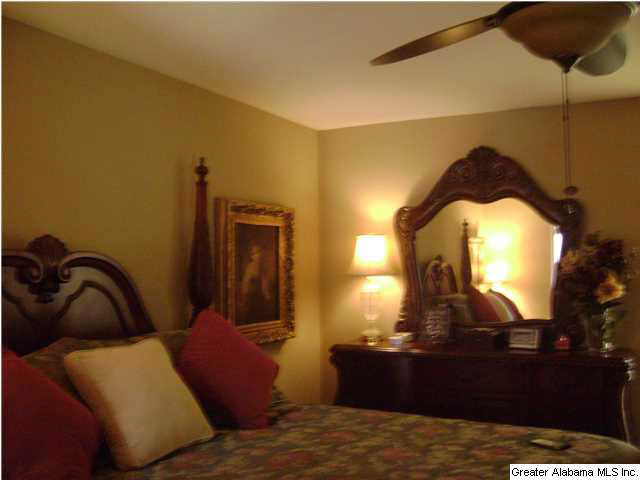 101 Port S Lane Alabaster, AL 35007 - Photo 17 of 25