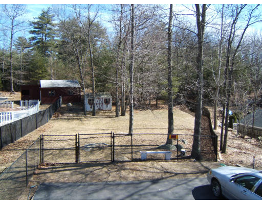 49 Pinecrest Road Uxbridge, MA 01569 - Photo 4 of 11 Gallery Image 4