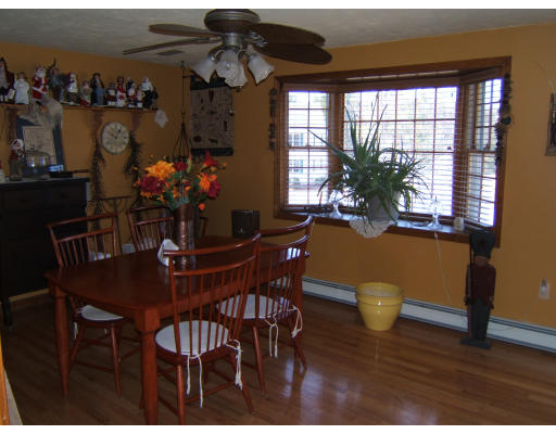 49 Pinecrest Road Uxbridge, MA 01569 - Photo 7 of 11 Gallery Image 7
