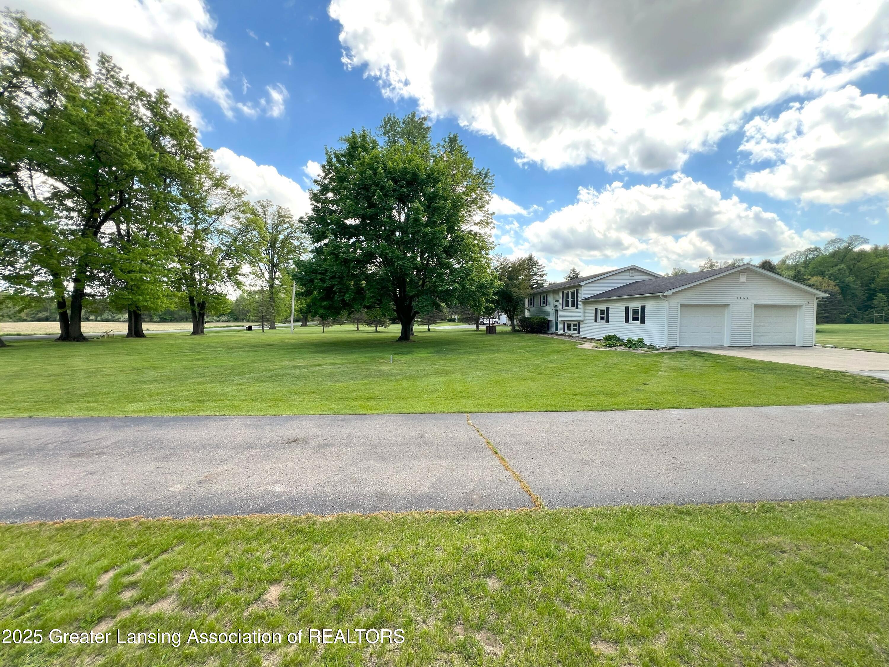 4860 Shepper Road Stockbridge, MI 49285 - Photo 7 of 66 Driveway