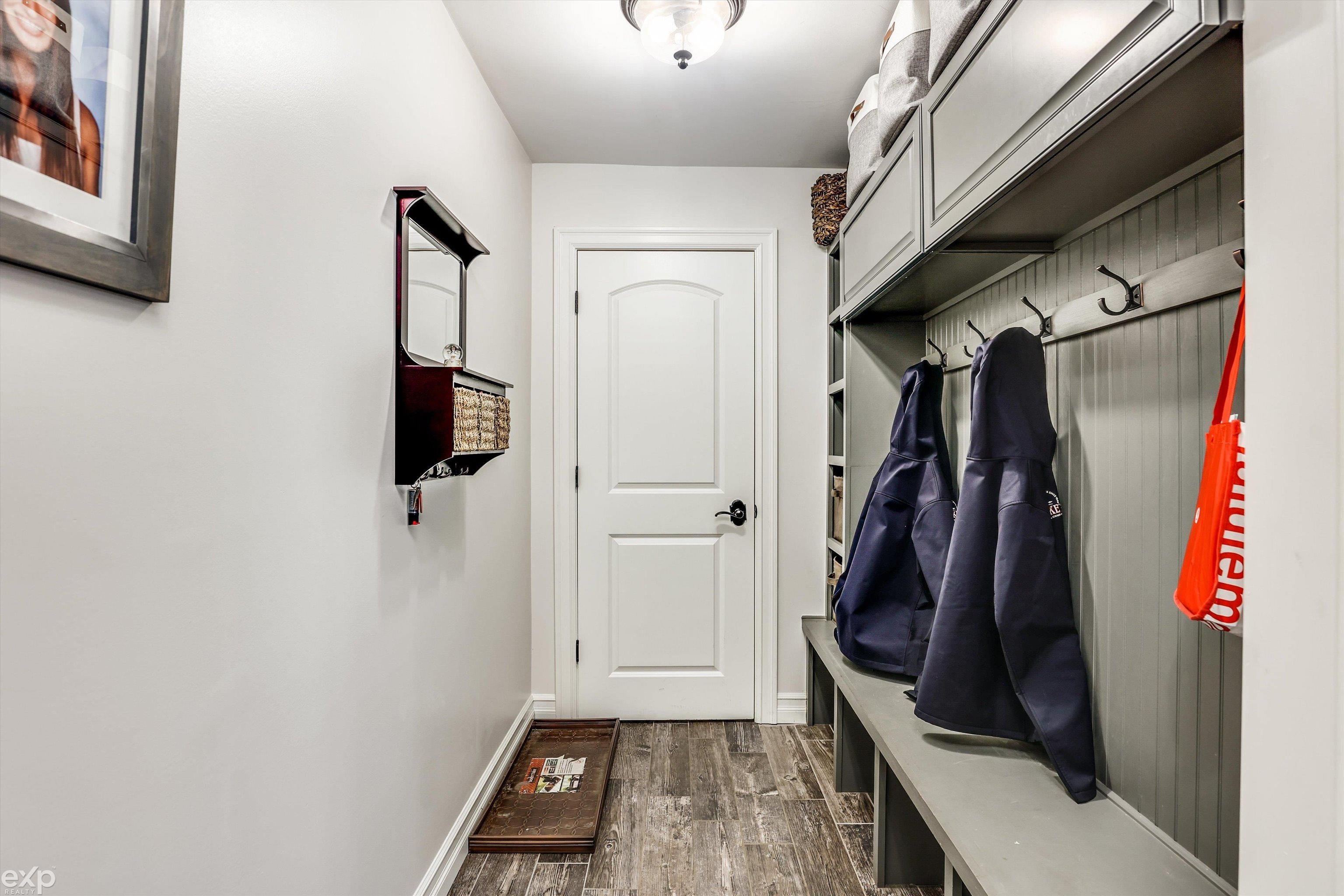 454 Whims Lane Rochester, MI 48306 - Photo 19 of 60 Gallery Image 19