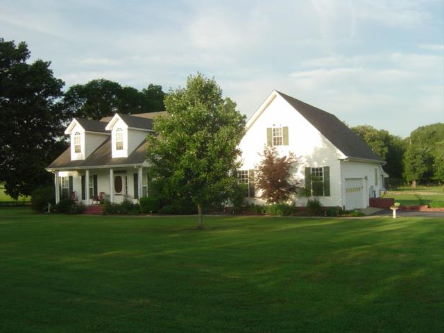 720 Cedar Grove Road Chapel Hill, TN 37034 - Photo 3 of 30 Gallery Image 3
