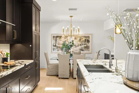 $1,075,000 | 241 East Forest Hills Drive, Phoenix, AZ 85022