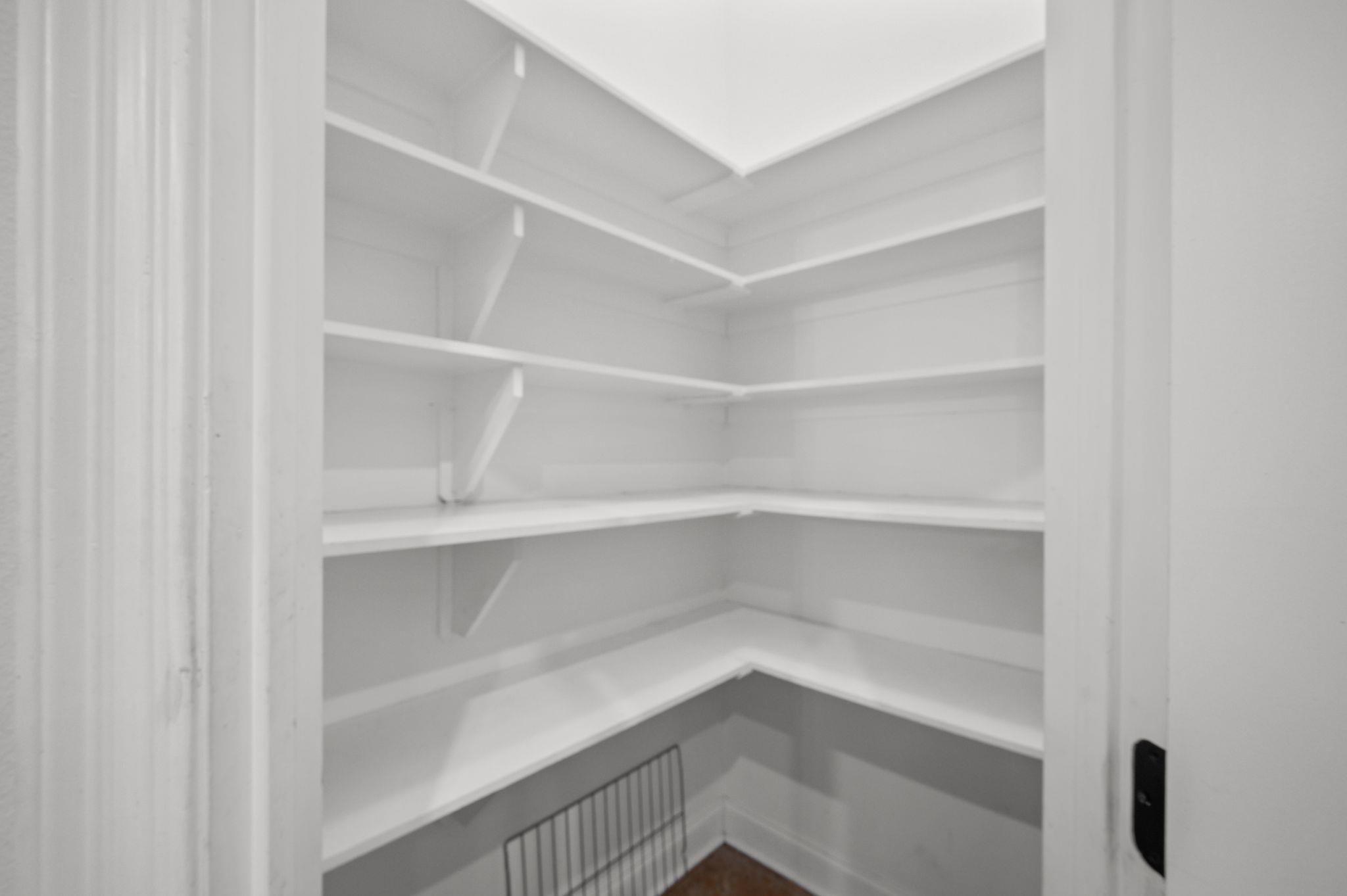1085 Destin Avenue Foley, AL 36535 - Photo 11 of 35 Pantry