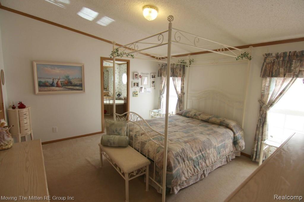 6643 Edwards Road Belleville, MI 48111 - Photo 15 of 28