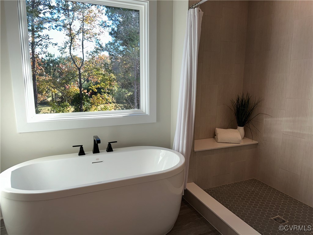 10621 Trents Bridge Road Chesterfield, VA 23838 - Photo 29 of 50 Soaking tub +separate shower