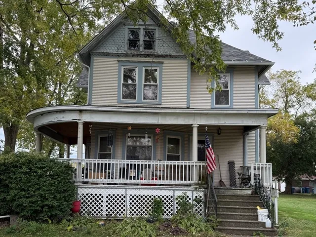 $149,999 | 201 North Meadow Street, Grant Park, IL 60940