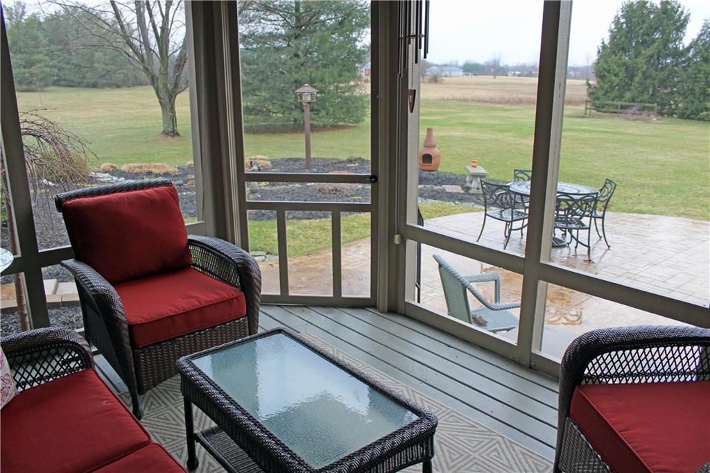 525 Victory Road Springfield, OH 45504 - Photo 2 of 48