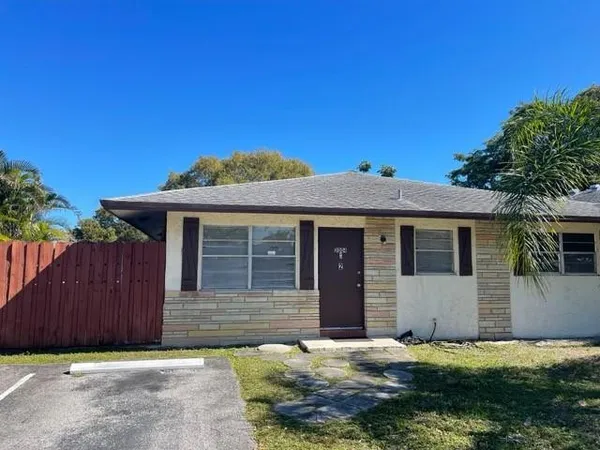 $224,900 | 3004 Northwest 4th Terrace, Unit 2141, Pompano Beach, FL 33064