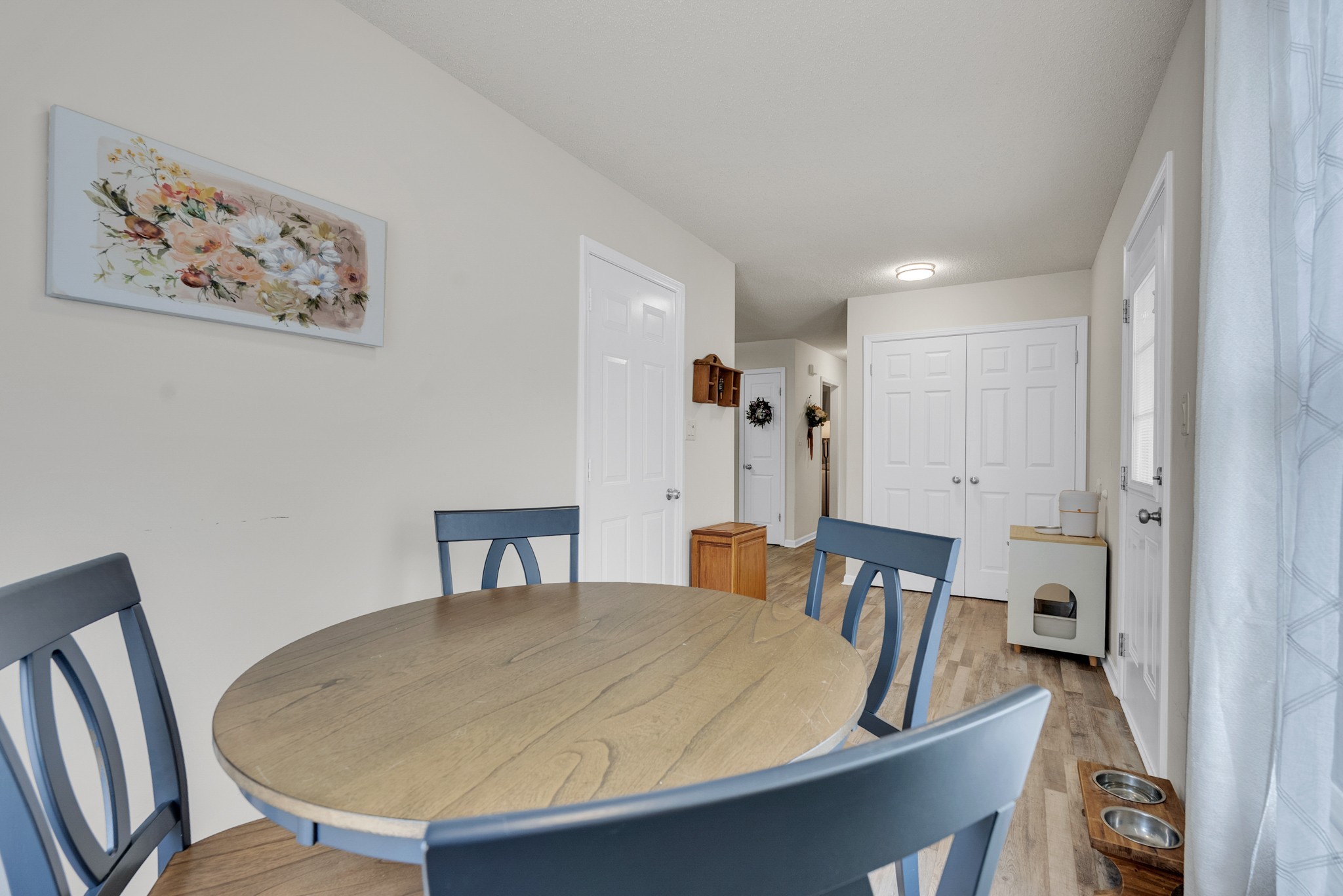 326 Lancaster Road Clarksville, TN 37042 - Photo 11 of 31 a view of a dining room with furniture