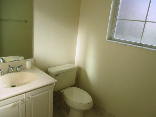 4274 West Main Street Jupiter, FL 33458 - Photo 19 of 20 Second Floor Half Bath