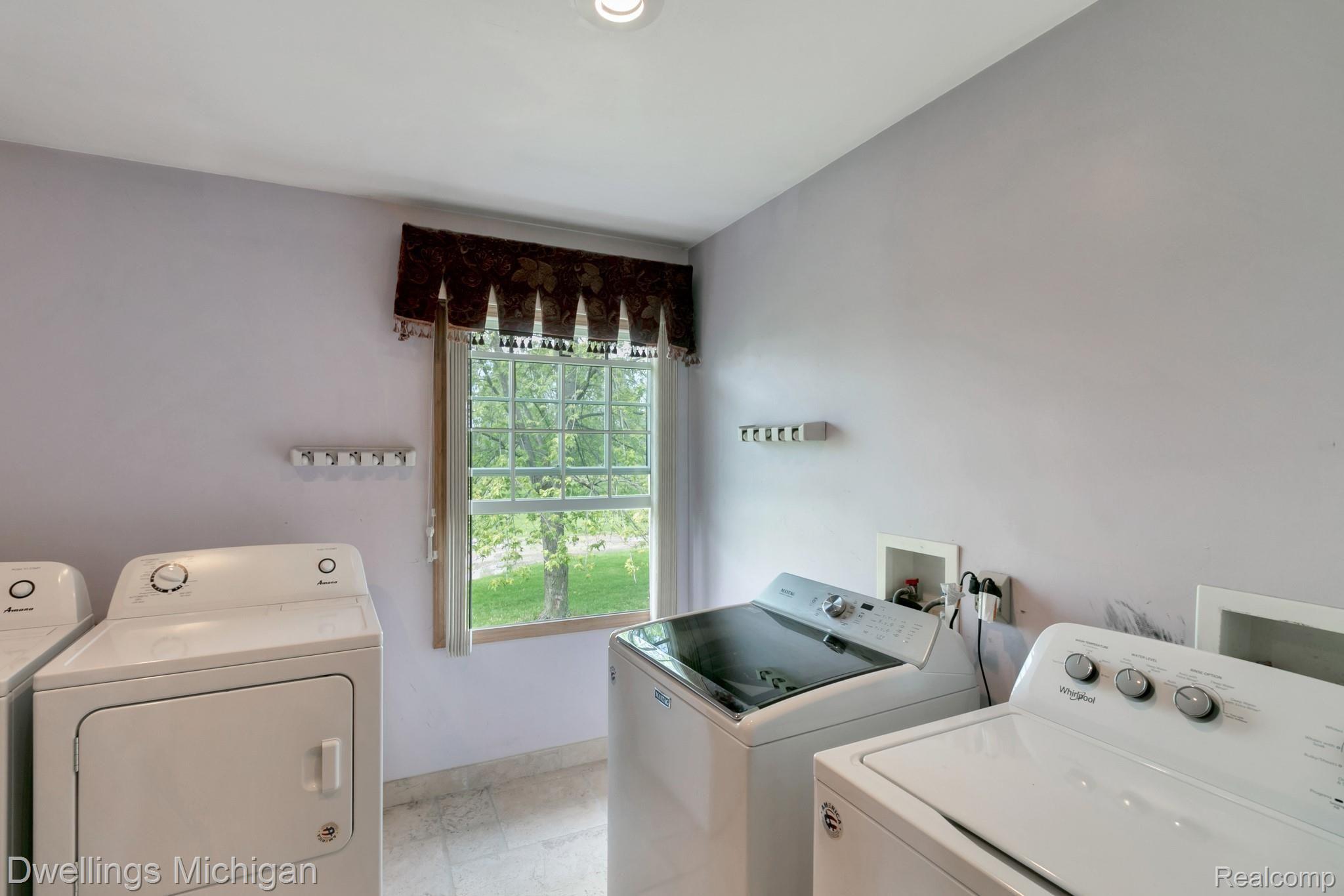 1520 Buhl Road Newport, MI 48166 - Photo 33 of 45 IMG_0531.jpg