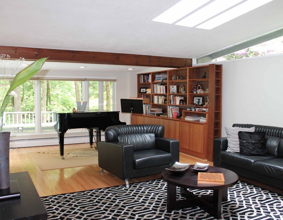 54 Turning Mill Road Lexington, MA 02420 - Photo 4 of 29