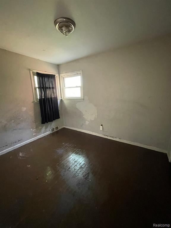 20569 Evergreen Road Detroit, MI 48219 - Photo 10 of 31