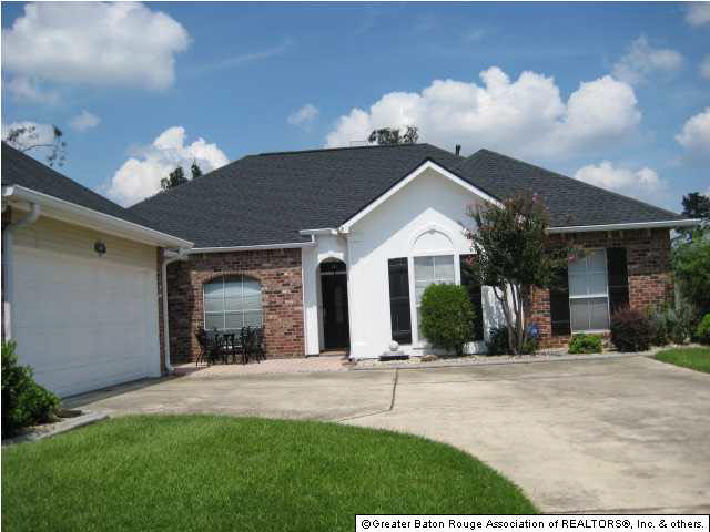 11085 Paddock Avenue Baton Rouge, LA 70816 - Photo 1 of 19 Gallery Image 1