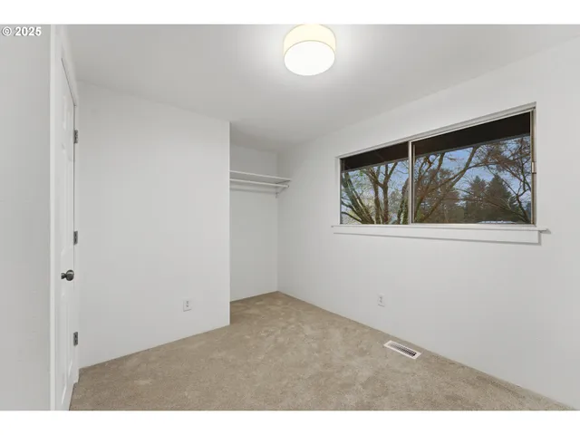 $499,995 | 820 Southeast Barnes Avenue, Gresham, OR 97080