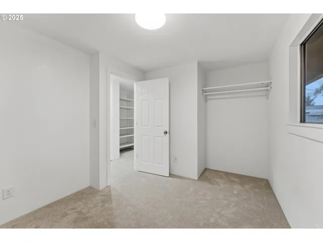 $499,995 | 820 Southeast Barnes Avenue, Gresham, OR 97080