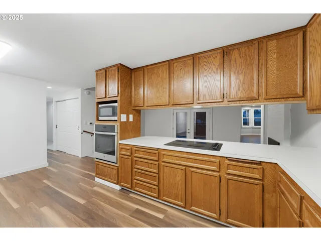 $499,995 | 820 Southeast Barnes Avenue, Gresham, OR 97080