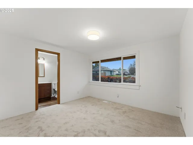 $499,995 | 820 Southeast Barnes Avenue, Gresham, OR 97080