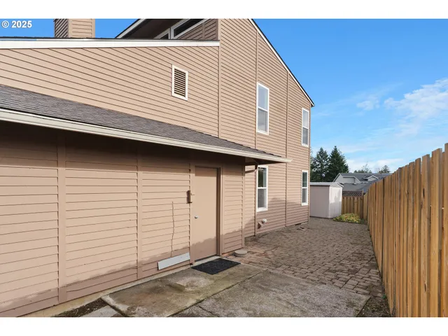 $499,995 | 820 Southeast Barnes Avenue, Gresham, OR 97080