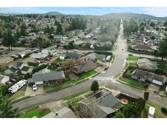 $499,995 | 820 Southeast Barnes Avenue, Gresham, OR 97080