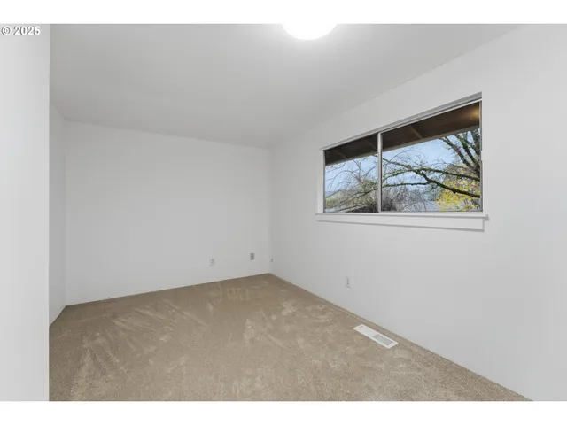 $499,995 | 820 Southeast Barnes Avenue, Gresham, OR 97080