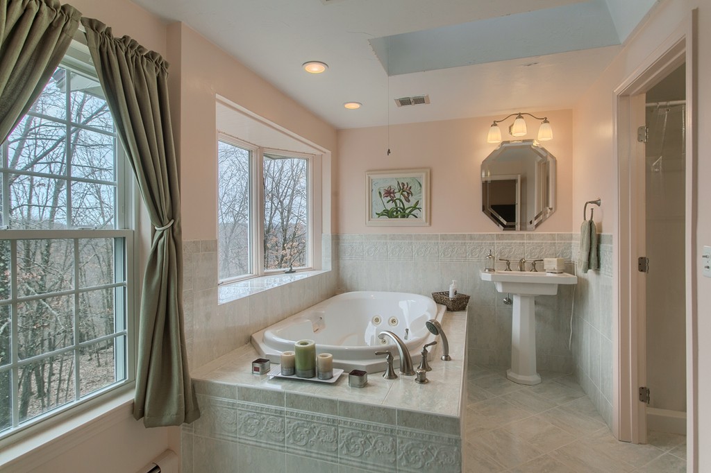 309 Ridgefield Circle, Unit C Clinton, MA 01510 - Photo 23 of 30 Gallery Image 23
