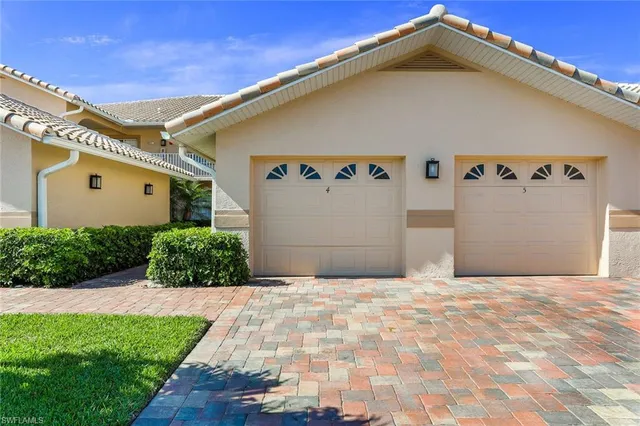 $5,800 | 9022 Michael Circle, Unit 4, Naples, FL 34113