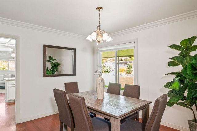 $1,525,000 | 4906 Via Hinton, Carlsbad, CA 92008