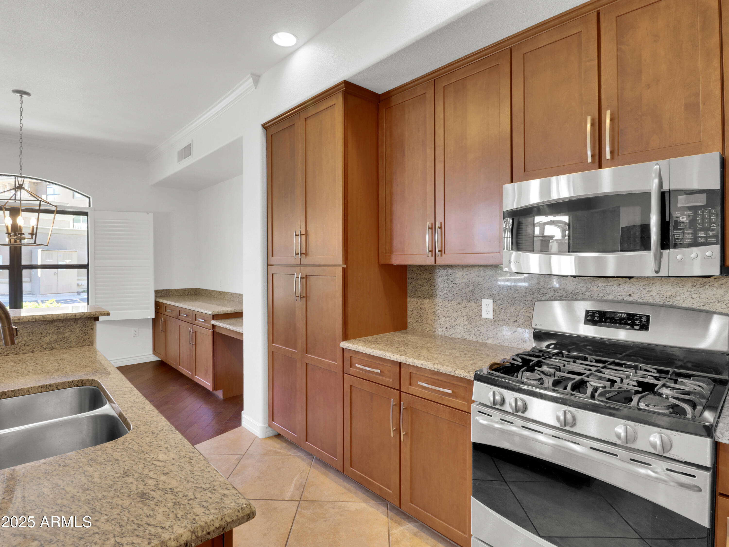 7601 East Indian Bend Road, Unit 1041 Scottsdale, AZ 85250 - Photo 7 of 26 07-7601 E Indian School Road-7