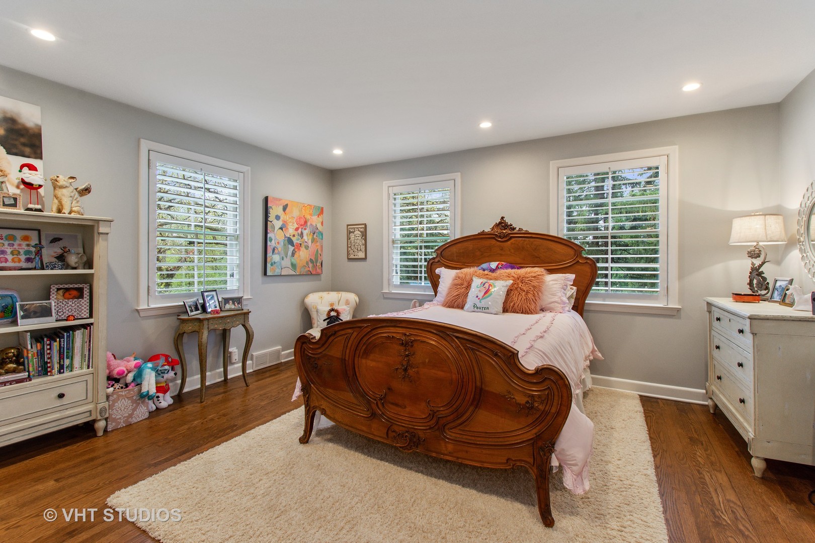570 Aberdeen Road Inverness, IL 60067 - Photo 13 of 34 a spacious bedroom with a bed and a window