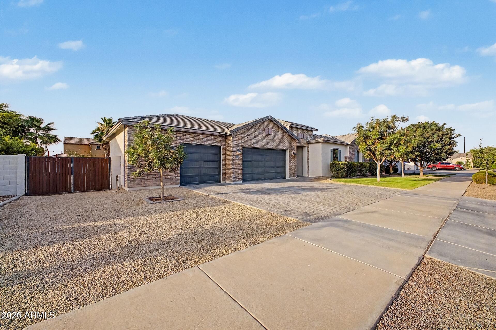 21530 East Russet Road Queen Creek, AZ 85142 - Photo 11 of 76