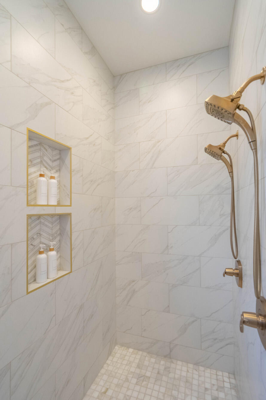 3316 Tallow Tree Drive St. George, UT 84790 - Photo 18 of 32 Shower