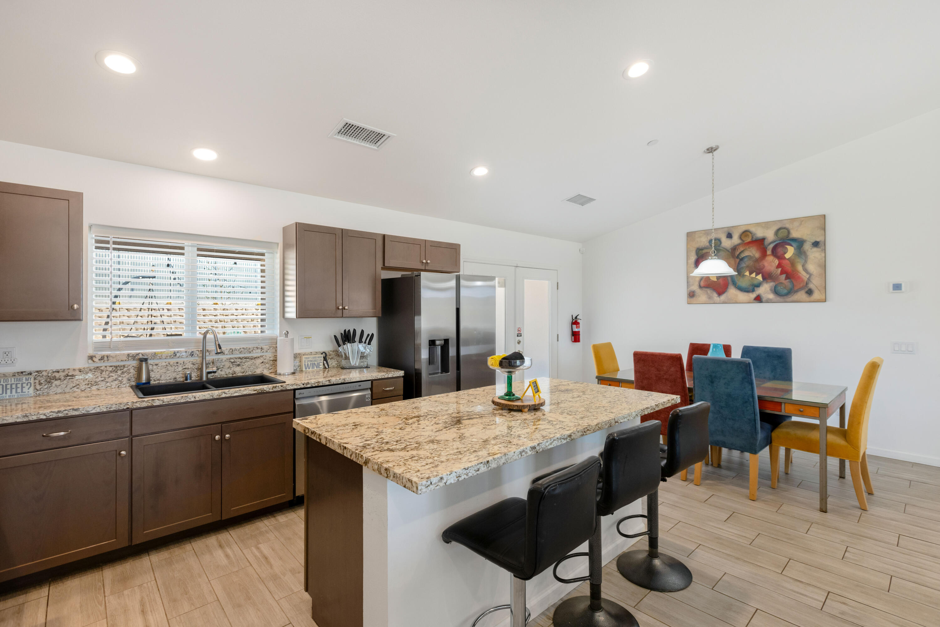 66560 Ocotillo Road Desert Hot Springs, CA 92240 - Photo 7 of 34 Kitchen and Dining