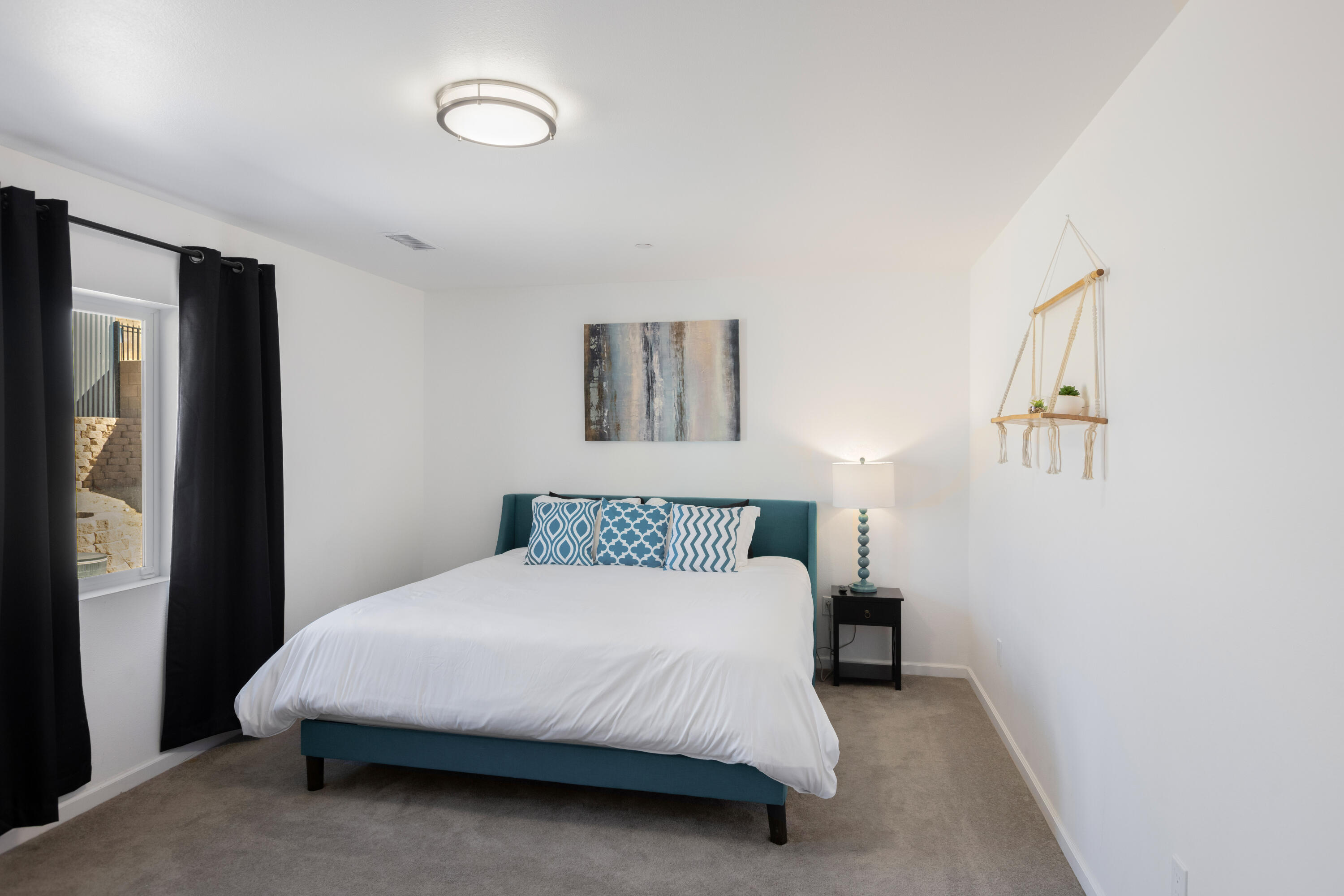 66560 Ocotillo Road Desert Hot Springs, CA 92240 - Photo 10 of 34 Primary Bedroom