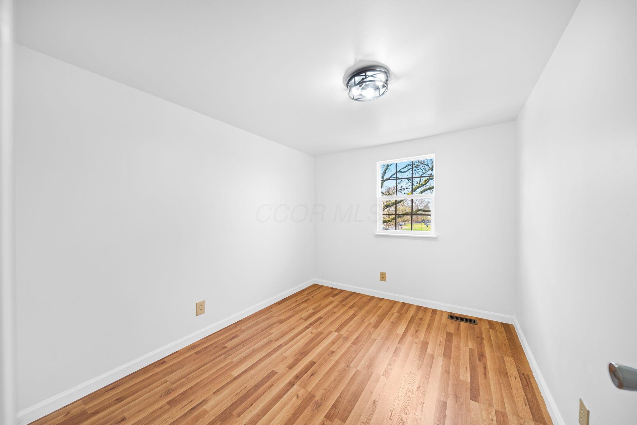 2844 Petzinger Road, Unit 69 Columbus, OH 43209 - Photo 41 of 74 41-web-or-mls-DSC01570-2
