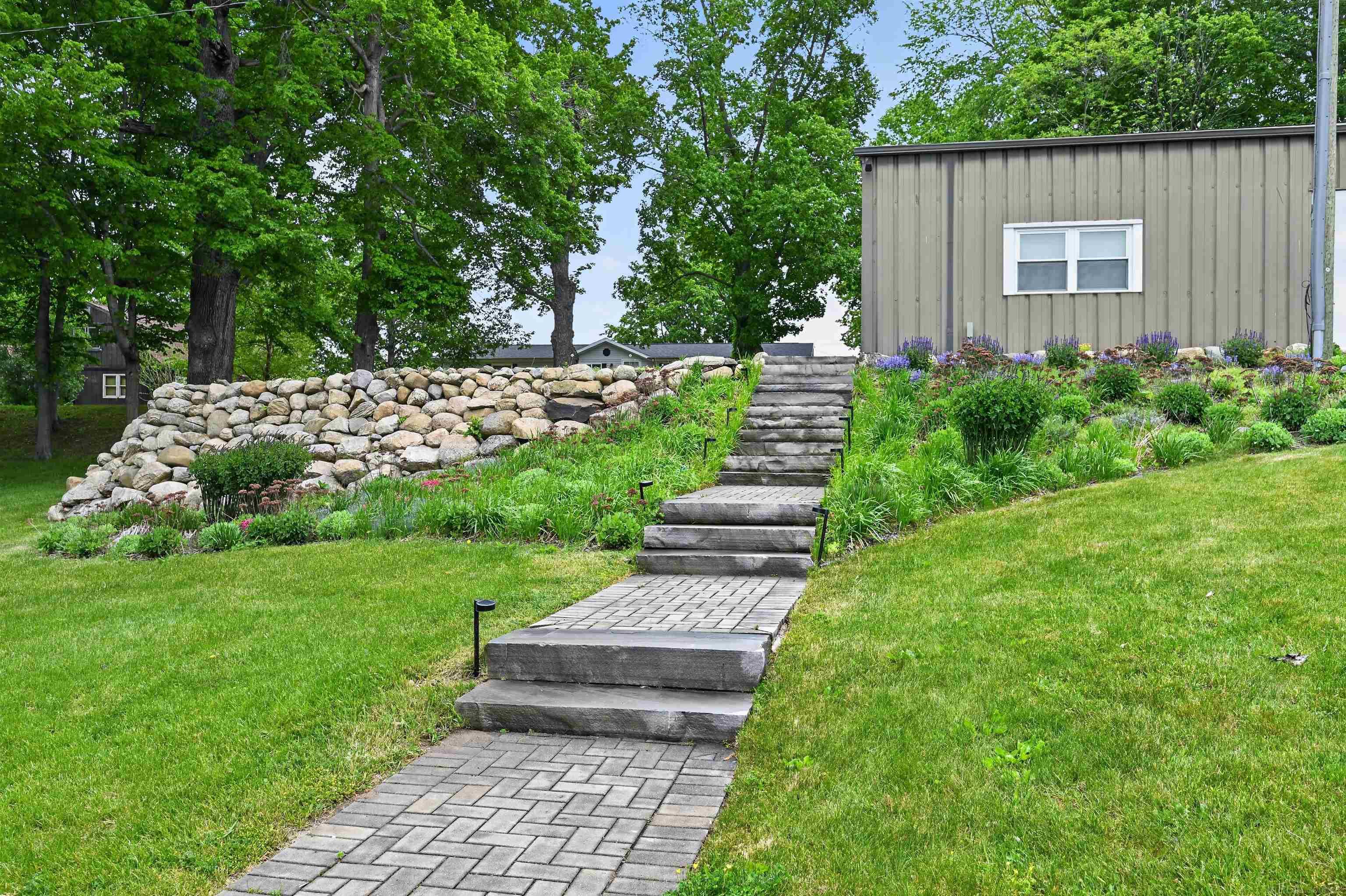 86804 60th Street Decatur, MI 49045 - Photo 25 of 27