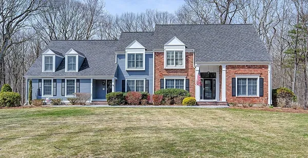 $1,950,000 | 7 South Barn Road, Hopkinton, MA 01748