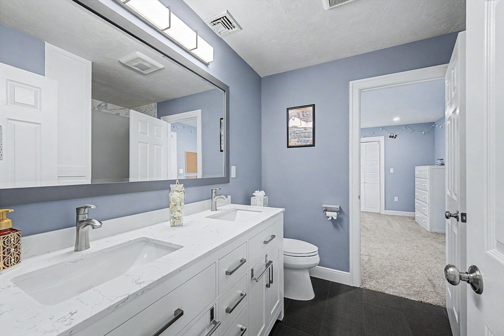 7 South Barn Road Hopkinton, MA 01748 - Photo 20 of 41