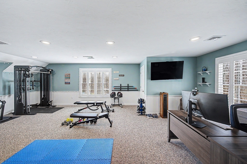 7 South Barn Road Hopkinton, MA 01748 - Photo 25 of 41