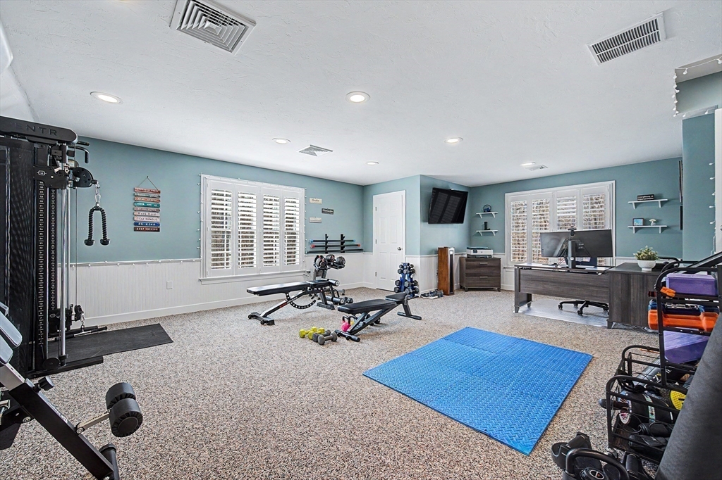 7 South Barn Road Hopkinton, MA 01748 - Photo 26 of 41