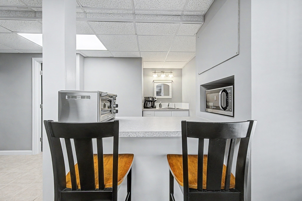 7 South Barn Road Hopkinton, MA 01748 - Photo 30 of 41